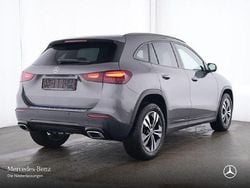 Mountain grau Gebraucht 2024 Mercedes GLA180 Progressive SUV | 33.890 € (Guter Preis)