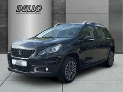 Lackierung schwarz perla nera/ Gebraucht 2019 Peugeot 2008 Active SUV | 12.390 € (Fairer Preis)