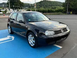 Schwarz Gebraucht 2003 VW Golf IV Kleinwagen | 2.400 € (Fairer Preis)