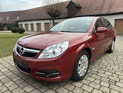 Granatapfelrot mi2 Gebraucht 2006 Opel Vectra Edition Limousine | 4.790 €