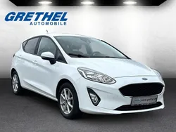 Weiss Gebraucht 2018 Ford Fiesta Cool & Connect Kleinwagen | 9.350 € (Fairer Preis)