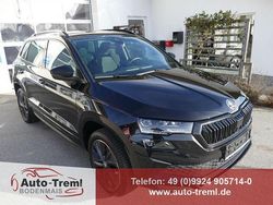 Black magic schwarz Gebraucht 2023 Skoda Karoq SportLine SUV | 31.890 € (Guter Preis)