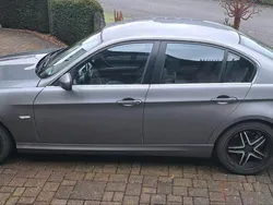 Grau Gebraucht 2010 BMW 325 Limousine | 3.750 € (Superpreis)