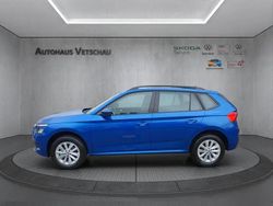 Raceblau (blau) Gebraucht 2024 Skoda Kamiq Ambition SUV | 25.490 € (Fairer Preis)
