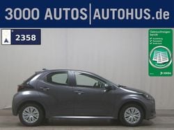 Grau Gebraucht 2023 Mazda 2 Limousine | 15.980 € (Guter Preis)