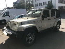Grau Gebraucht 2018 Jeep Wrangler Unlimited Sahara SUV | 35.900 € (Fairer Preis)
