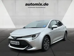 Precious silver Gebraucht 2021 Toyota Corolla Team Limousine | 19.890 € (Guter Preis)