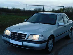 Brillantsilber Gebraucht 1993 Mercedes C220 Limousine | 6.980 €