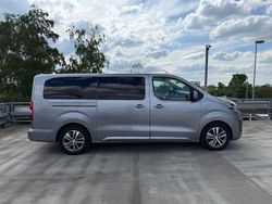 Grau Gebraucht 2021 Peugeot Traveller Business-Line Van | 34.500 € (Guter Preis)