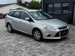 Silber Gebraucht 2014 Ford Focus Trend Limousine | 2.500 € (Superpreis)