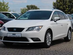 Weiß Gebraucht 2015 Seat Leon Limousine | 11.950 € (Guter Preis)
