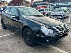 Schwarz Gebraucht 2008 Mercedes C180 Coupé | 3.900 € (Guter Preis)