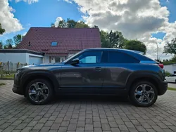 Grau Gebraucht 2020 Mazda MX30 Edition SUV | 14.800 € (Etwas zu teuer)