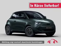 Grün Neu 2025 Fiat 500e Kleinwagen | 42.490 €