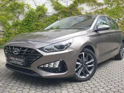 Gold Gebraucht 2023 Hyundai i30 Limousine | 16.800 € (Fairer Preis)