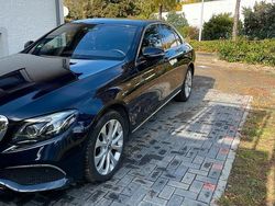 Blau Gebraucht 2017 Mercedes E350 Limousine | 19.900 € (Fairer Preis)
