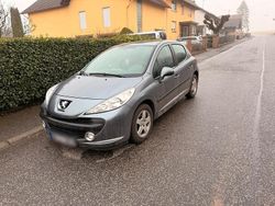 Grau Gebraucht 2009 Peugeot 207 Kleinwagen | 1.700 € (Fairer Preis)