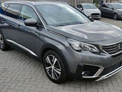 Grau Gebraucht 2019 Peugeot 5008 Allure Van / Kleinbus | 11.490 € (Fairer Preis)