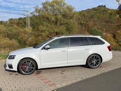 Weiß Gebraucht 2015 Skoda Octavia RS Kombi | 11.500 € (Fairer Preis)