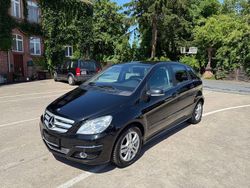 Schwarz Gebraucht 2011 Mercedes B180 Van / Kleinbus | 9.500 € (Teuer)