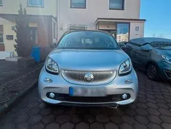 Grau Gebraucht 2015 Smart ForFour Kleinwagen | 7.000 €