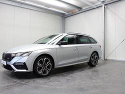 Silber Gebraucht 2023 Skoda Octavia RS Kombi | 39.868 € (Teuer)