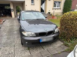 Grau Gebraucht 2006 BMW 118 Kleinwagen | 3.099 €