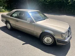 Silber Gebraucht 1991 Mercedes E230 Coupé | 6.900 €