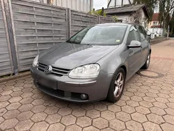 Grau Gebraucht 2008 VW Golf V Limousine | 2.100 € (Fairer Preis)