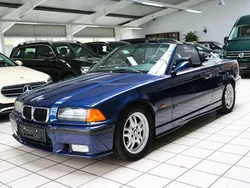 Blau Gebraucht 1995 BMW 328 Cabriolet M Sport Cabrio | 22.900 €