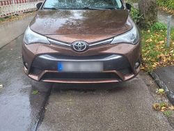 Braun Gebraucht 2015 Toyota Avensis Kombi | 9.500 € (Fairer Preis)