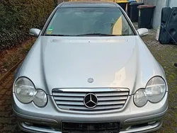 Silber Gebraucht 2001 Mercedes 320 Coupé | 3.500 €