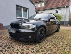 Schwarz Gebraucht 2011 BMW 123 Cabriolet M Sport Cabrio | 10.499 € (Fairer Preis)