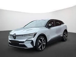 Grau Gebraucht 2022 Renault Mégane Techno Limousine | 27.200 € (Fairer Preis)