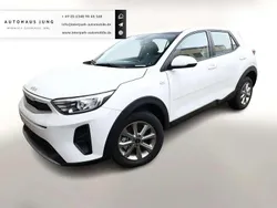 Schneeweiß Gebraucht 2023 Kia Stonic Edition 7 SUV | 17.887 € (Fairer Preis)