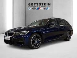 Tansanitblau ii Gebraucht 2022 BMW 330e M Sport Kombi | 31.888 € (Guter Preis)