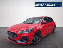 Rot Gebraucht 2024 Ford Focus Limousine | 34.980 € (Fairer Preis)