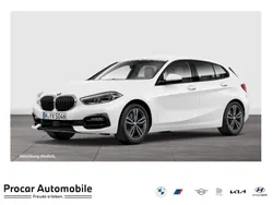 Weiß Gebraucht 2021 BMW 118 Comfort Edition Kleinwagen | 20.490 € (Fairer Preis)