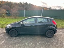 Schwarz Gebraucht 2012 Ford Fiesta Champions Edition Kleinwagen | 2.000 € (Superpreis)