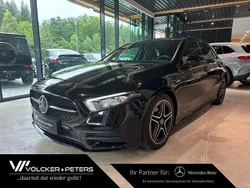 Schwarz Gebraucht 2020 Mercedes A180 AMG Limousine | 27.770 € (Fairer Preis)