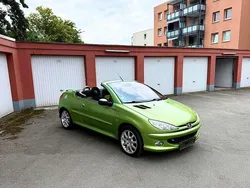 Grün Gebraucht 2004 Peugeot 206 CC Cabrio | 1.500 € (Guter Preis)