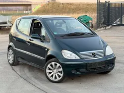 Grün Gebraucht 2002 Mercedes A190 Avantgarde Limousine | 2.999 € (Teuer)