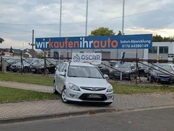 Silber Gebraucht 2011 Hyundai i30 Classic Kombi | 999 € (Superpreis)