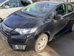 Schwarz Gebraucht 2016 Honda Jazz Trend Kleinwagen | 7.999 €