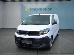 Weiß Gebraucht 2024 Opel Vivaro Van | 29.999 € (Etwas zu teuer)
