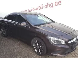Orientbraun Gebraucht 2015 Mercedes CLA180 Urban Limousine | 16.890 € (Fairer Preis)
