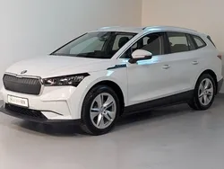Weiß Gebraucht 2022 Skoda Enyaq iV Loft SUV | 30.999 € (Superpreis)