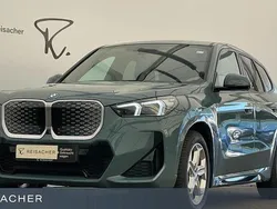 Cape york grün metallic Gebraucht 2023 BMW iX1 Luxury Line SUV | 44.349 € (Fairer Preis)