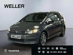 Grau Gebraucht 2022 VW Touran Comfortline Van / Kleinbus | 27.970 € (Fairer Preis)