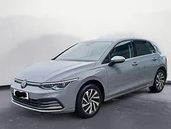 Grau Gebraucht 2022 VW Golf VIII Style Limousine | 22.999 € (Guter Preis)